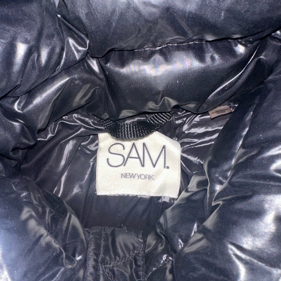 SAM woman’s XS puffer down jacket. Black, gray and white. - Picture 2 of 3